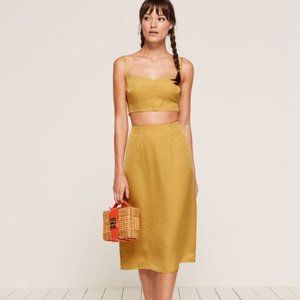 Reformation Nova Two Piece in Gold Sunflower Sz 4